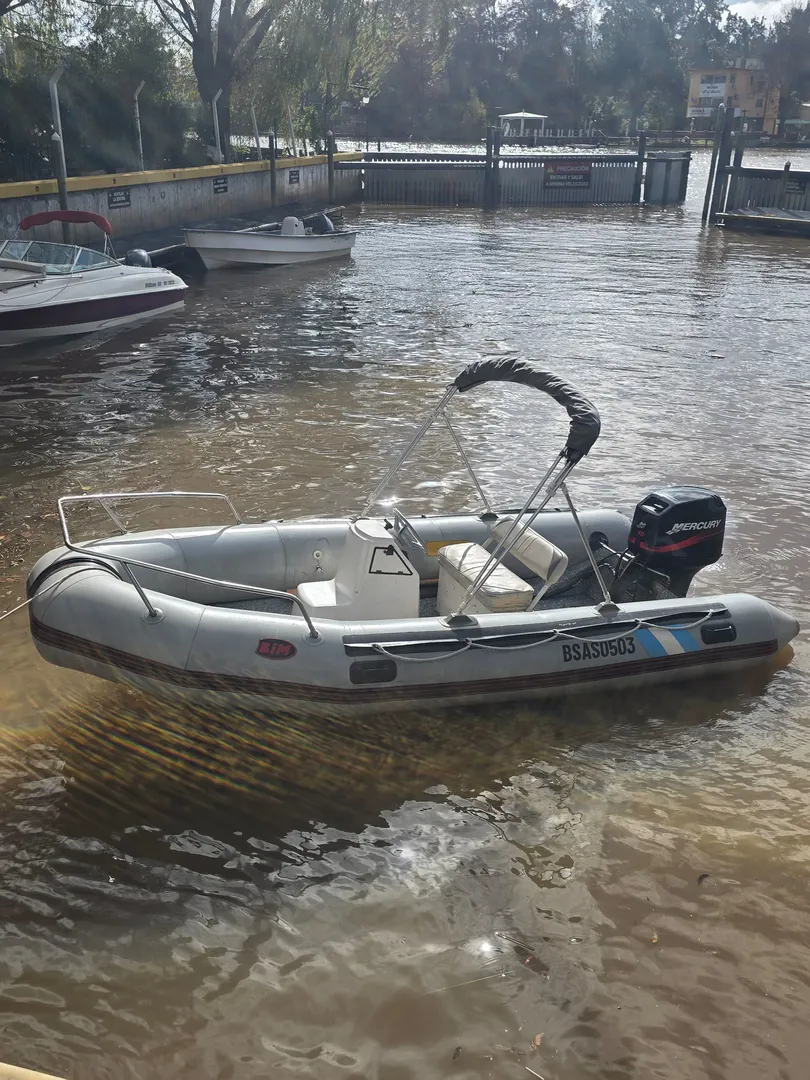Semirrigido Bim SR45 con motor Mercury 40HP