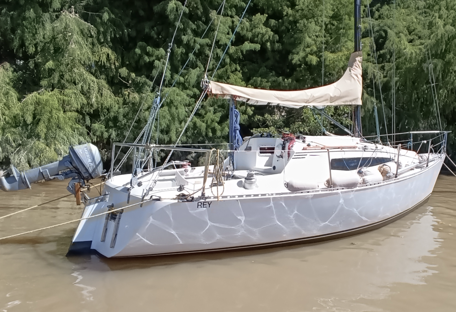 Velero Lef 24 - Mariner 8 Hp