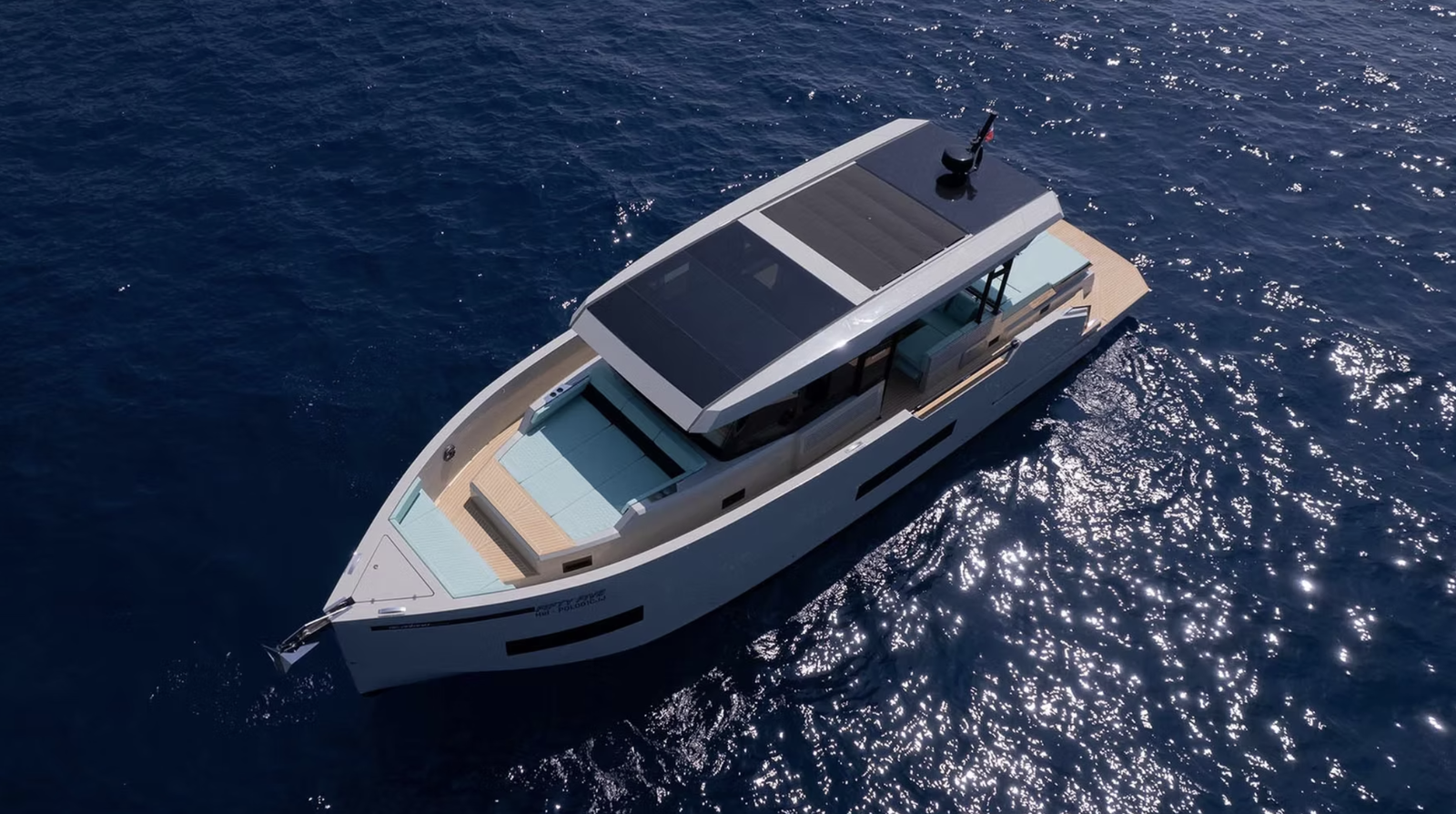 De Antonio D50 Open – Yate Deportivo 50 Pies | Hasta 1.600 HP, foto 2